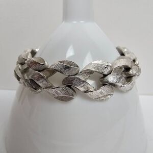 Vintage Monet Silver Tone Textured Open Heart Link Bracelet Safety Chain MCM
